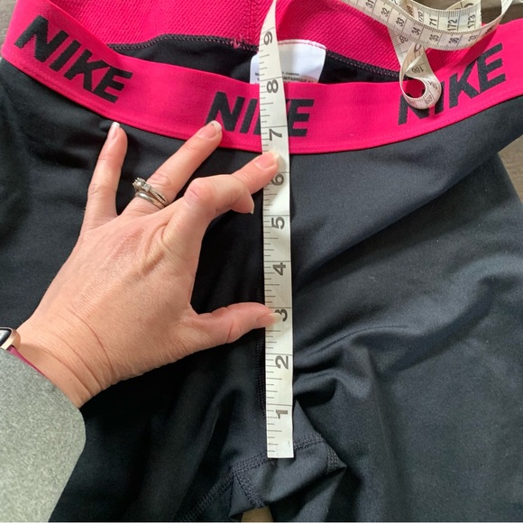 Nike athletic dri fit black with pink waist band - Picture 3 of 8